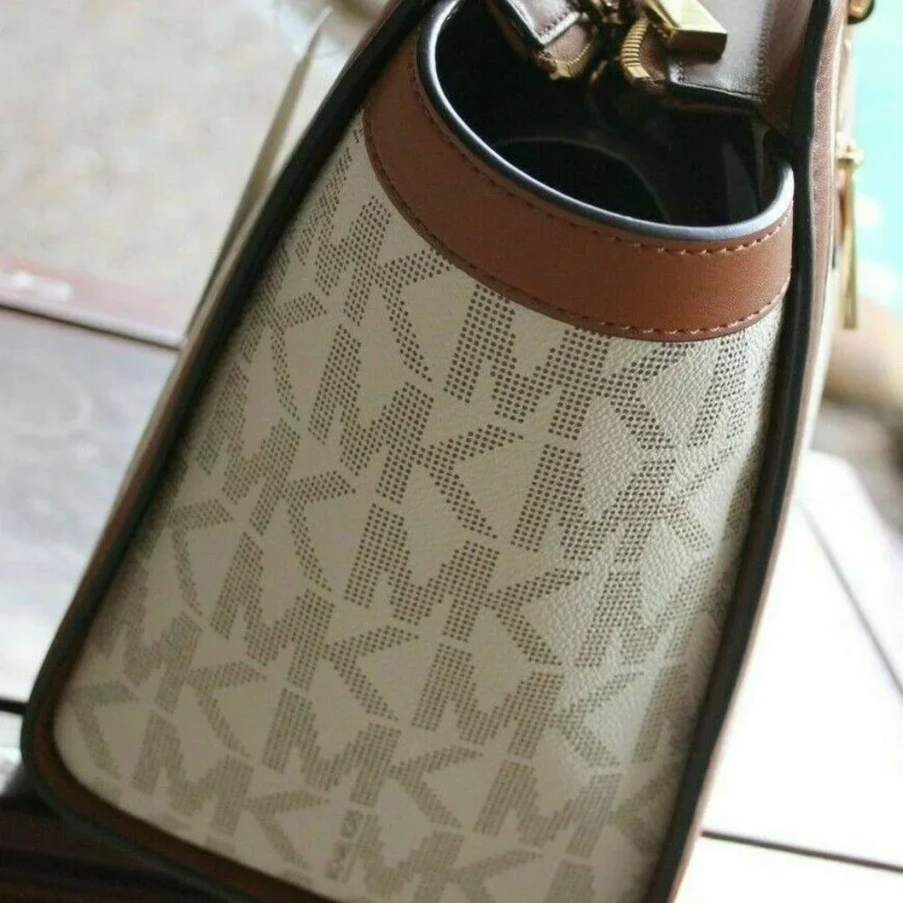 MICHAEL KORS SELMA ZIP LARGE VANILLA LOGO LUGGAGE LEATHER SATCHEL BAG NWT! - Picture 7 of 9